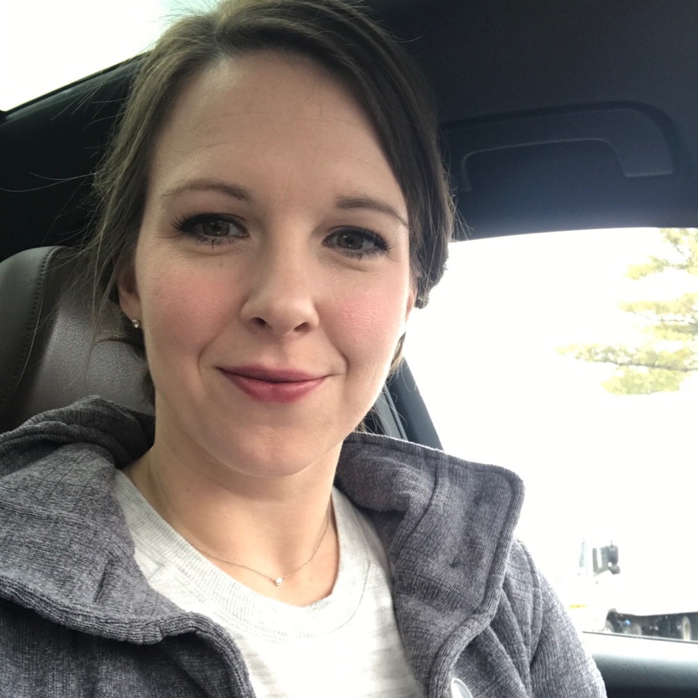 Meet your Posher, Courtney